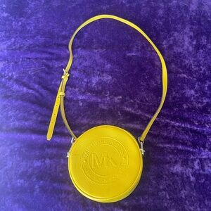 MICHAEL KORS Fulton Small Logo Leather Canteen Crossbody